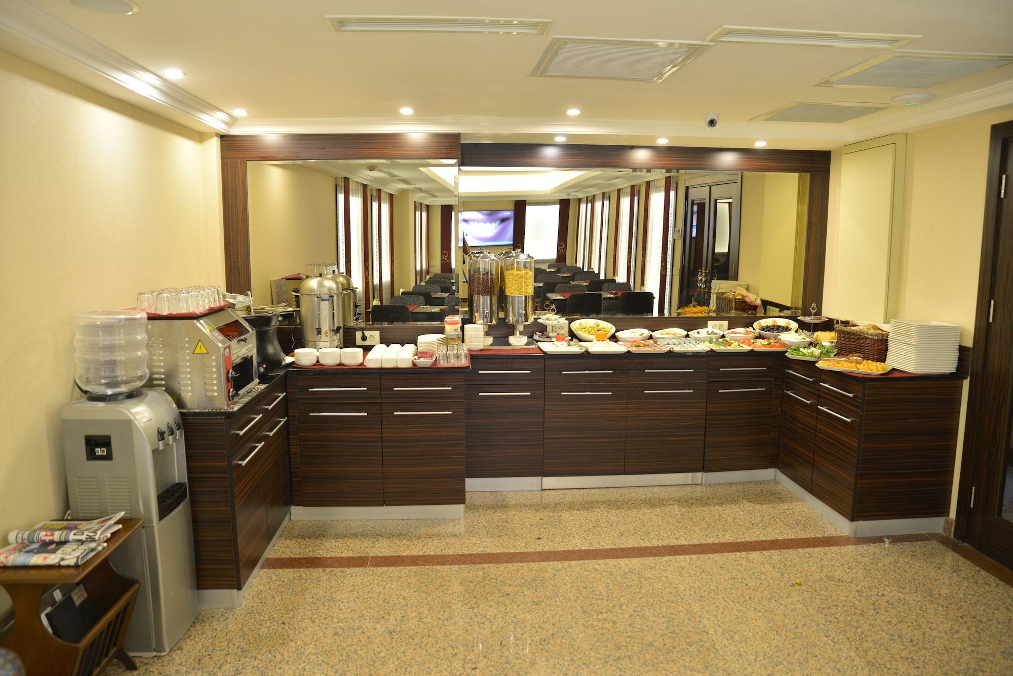 Otel Golden Siyav