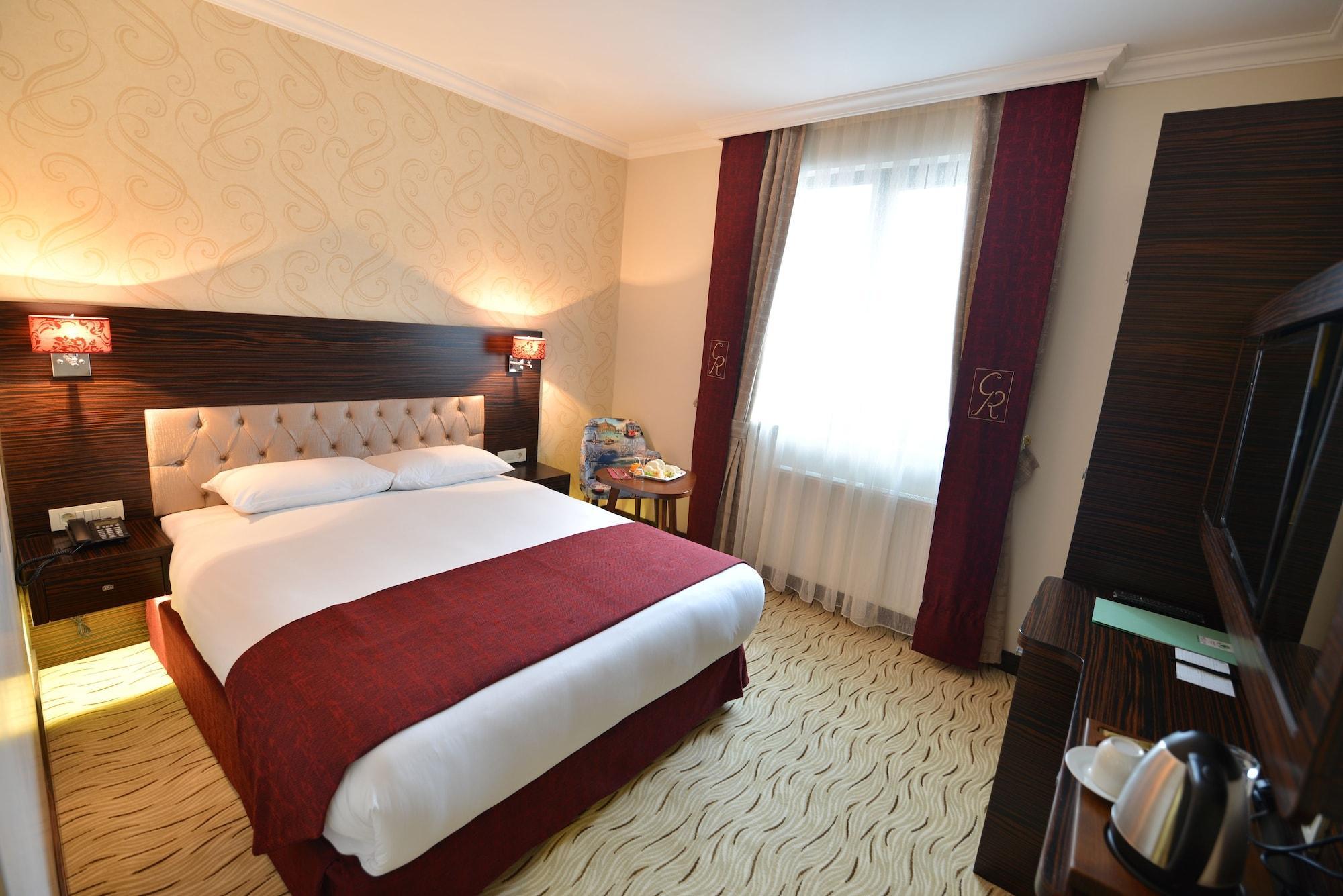 Otel Golden Siyav 3*