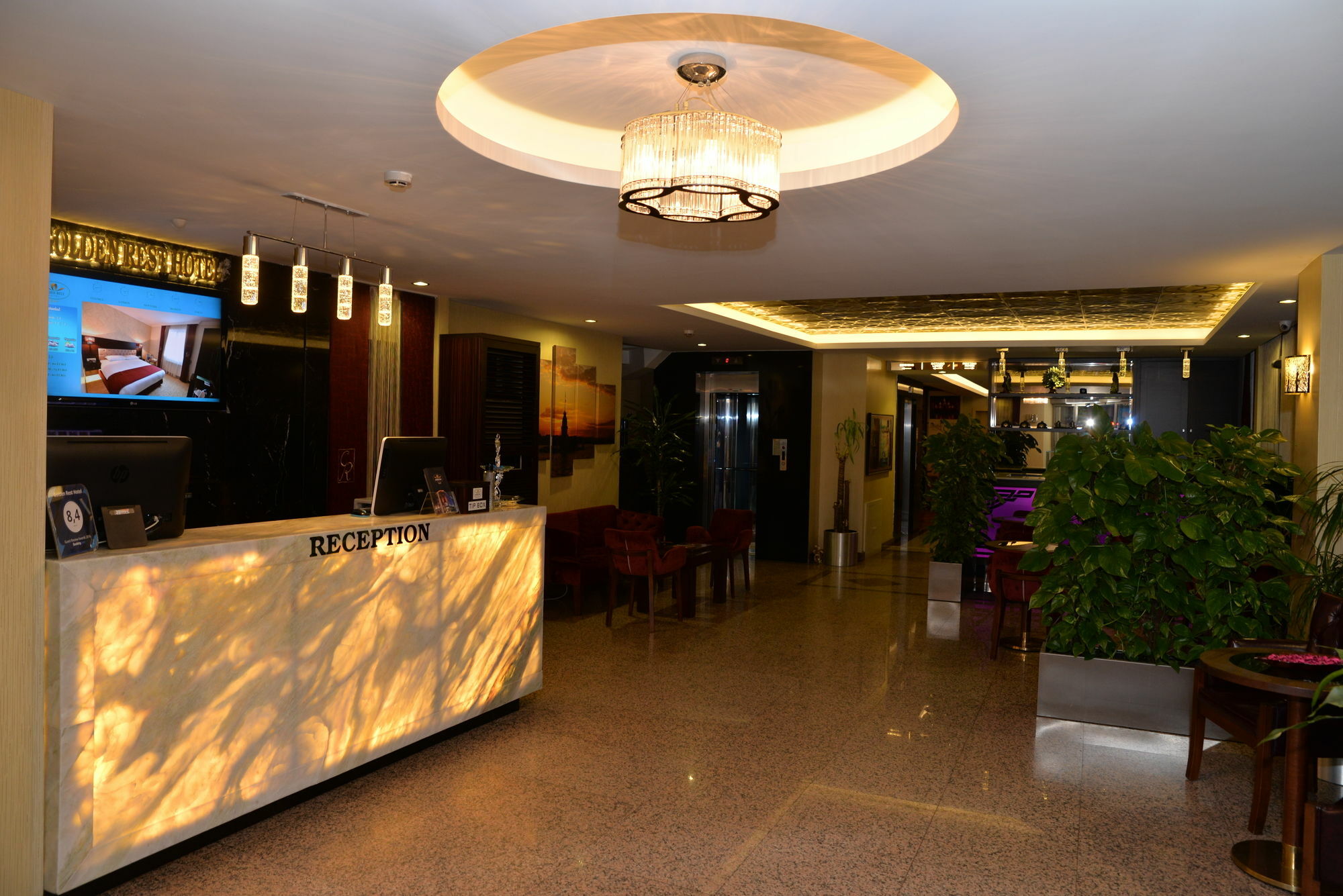 Golden Siyav Otel 3*