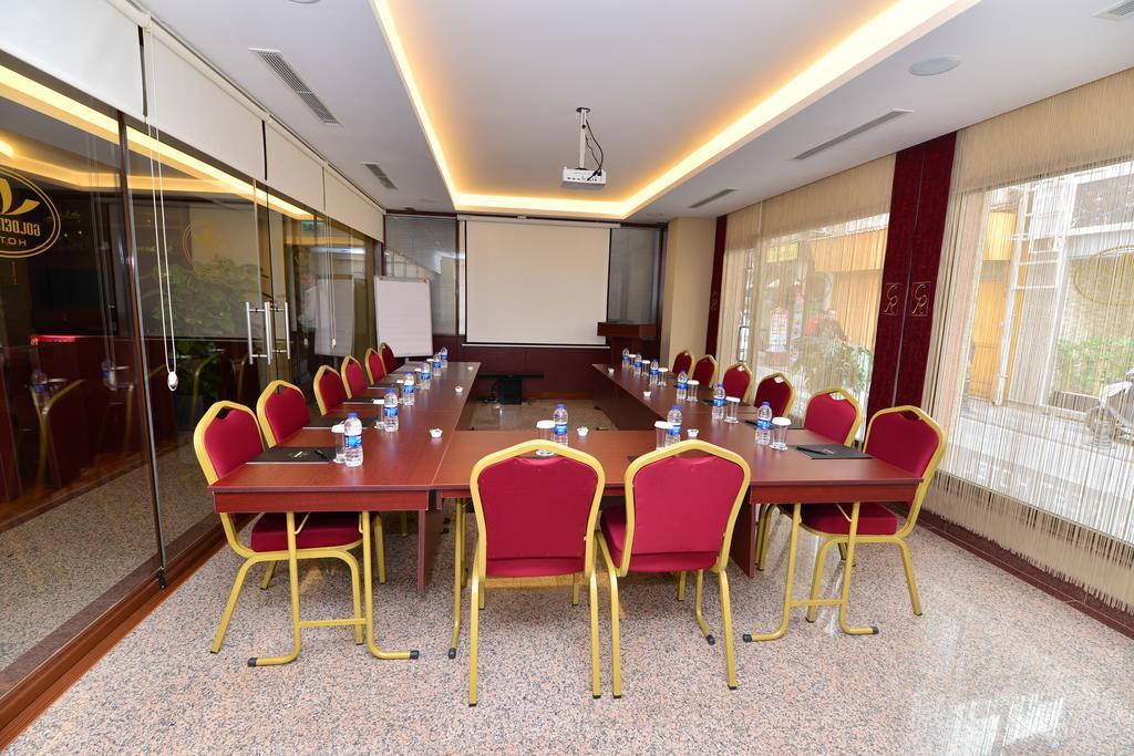 Golden Siyav Hotel 3*